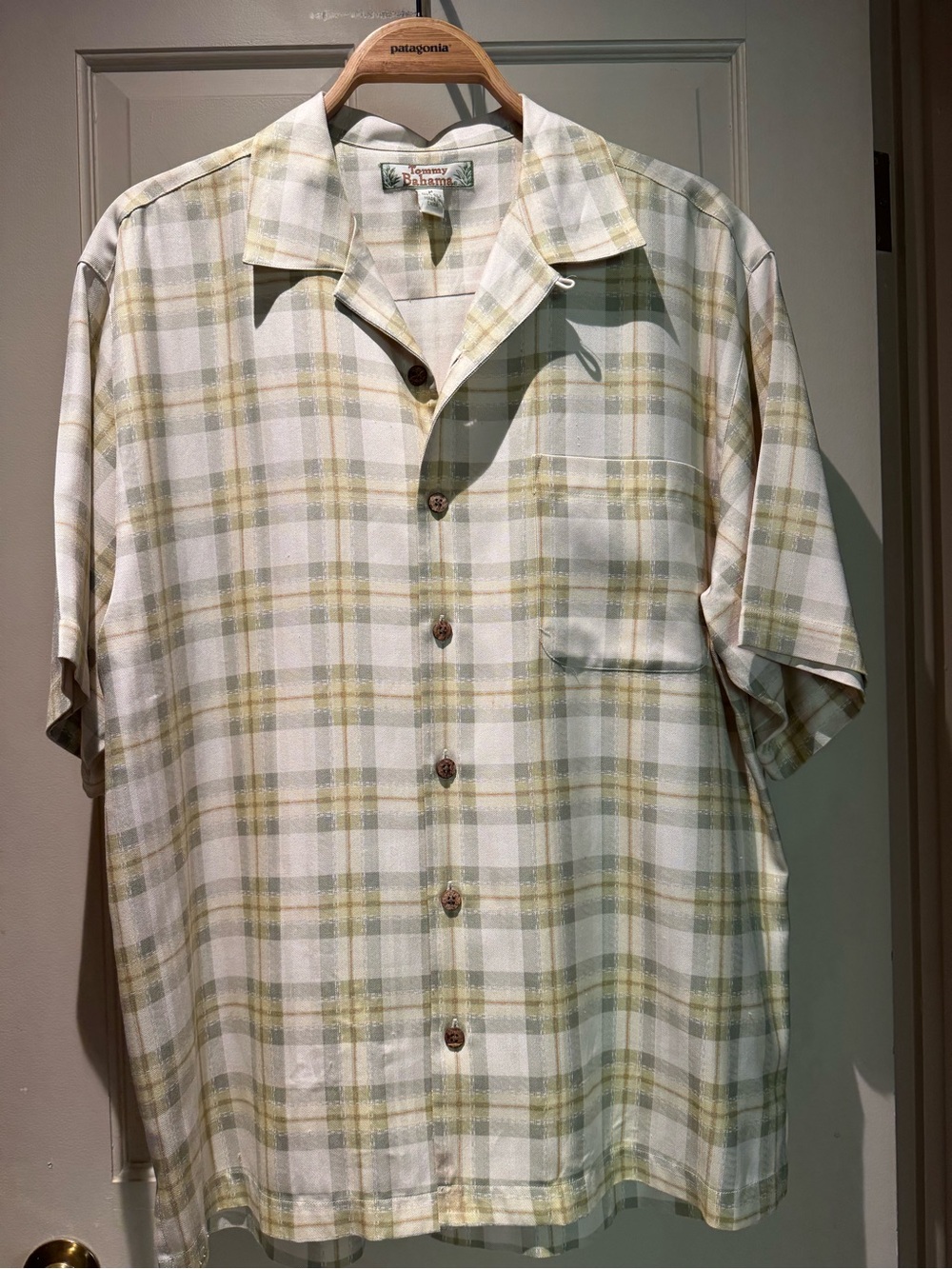 Tommy Bahama Silk-Short-Sleeve Plaid Camp Shirt in Cream and Olive